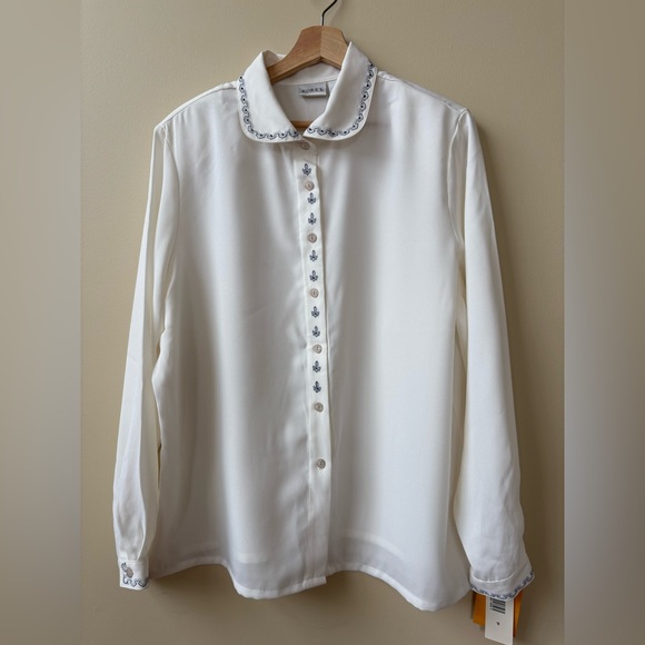 NWT - Elegant White Button-Up Blouse With Beading - Picture 5 of 14
